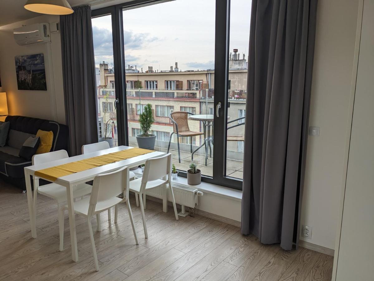 Cozy With Big Terrace In - Karlin Appartement *